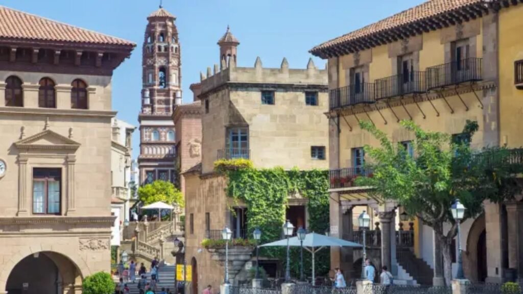28 Lugares para Ver y Visitar en Barcelona y Qué Hacer en Ellos 18 poble-espanyol-de-barcelona