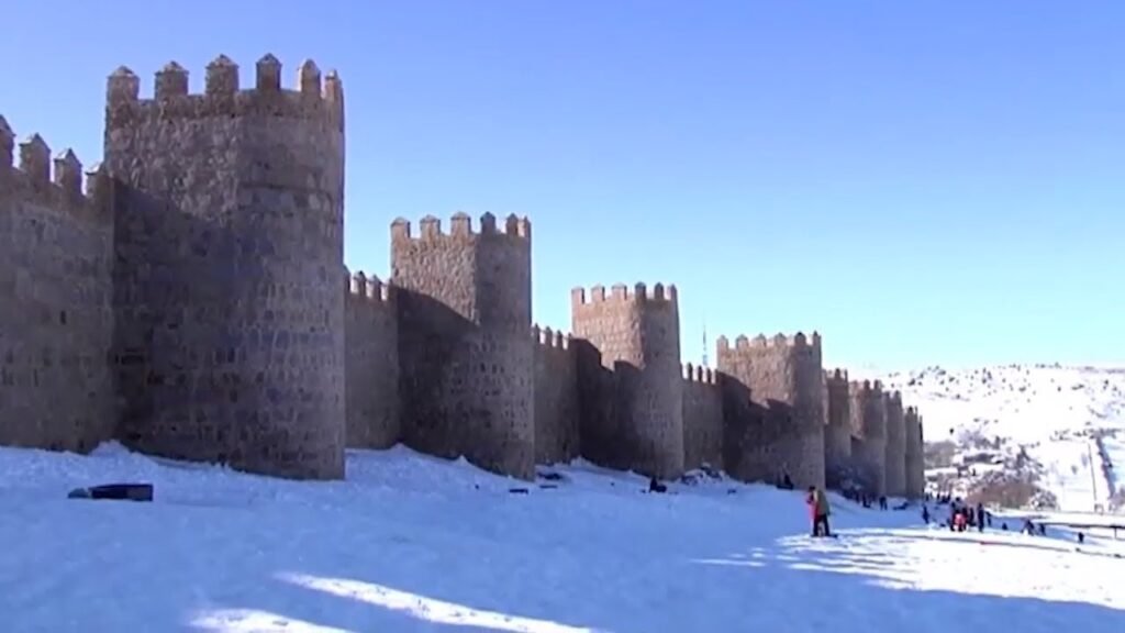 Descubre la belleza de Ávila con nieve: ¡Impresionantes paisajes invernales! 1 Descubre la belleza de Ávila con nieve: ¡Impresionantes paisajes invernales! 1