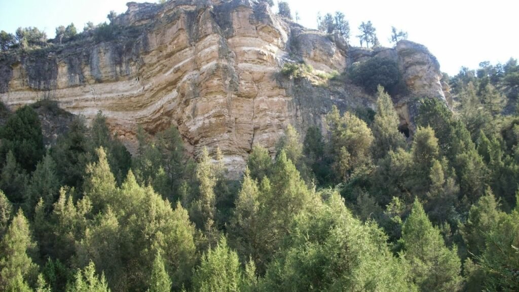 Descubre los encantadores pueblos con río en Segovia: naturaleza y belleza a tu alcance 1 Descubre los encantadores pueblos con río en Segovia: naturaleza y belleza a tu alcance 1