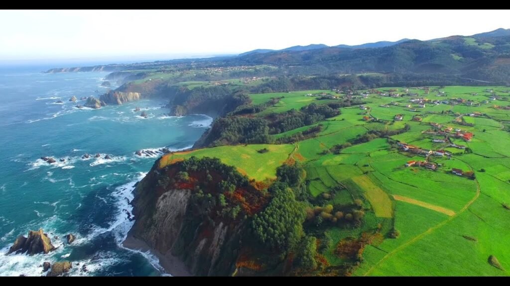Descubre los encantadores pueblos en Asturias con playa 1 Descubre los encantadores pueblos en Asturias con playa 1