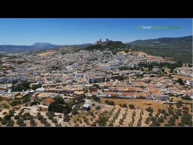 Pueblos Navideños en Jaén: Descubre los rincones más encantadores para celebrar la Navidad 1 Pueblos Navideños en Jaén: Descubre los rincones más encantadores para celebrar la Navidad 1