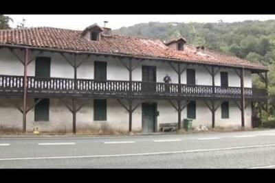 Descubre los encantadores pueblos navideños en Navarra: ¡Una experiencia mágica! 4